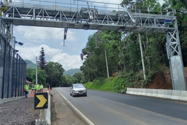 Auditoria indica que tarifa nas rodovias do Vale do Taquari e no Norte do Estado pode cair de R$ 0,19 para R$ 0,17 por quilômetro rodado e também solicita diminuição do aporte estadual; governo mantém previsão de lançar edital em novembro.