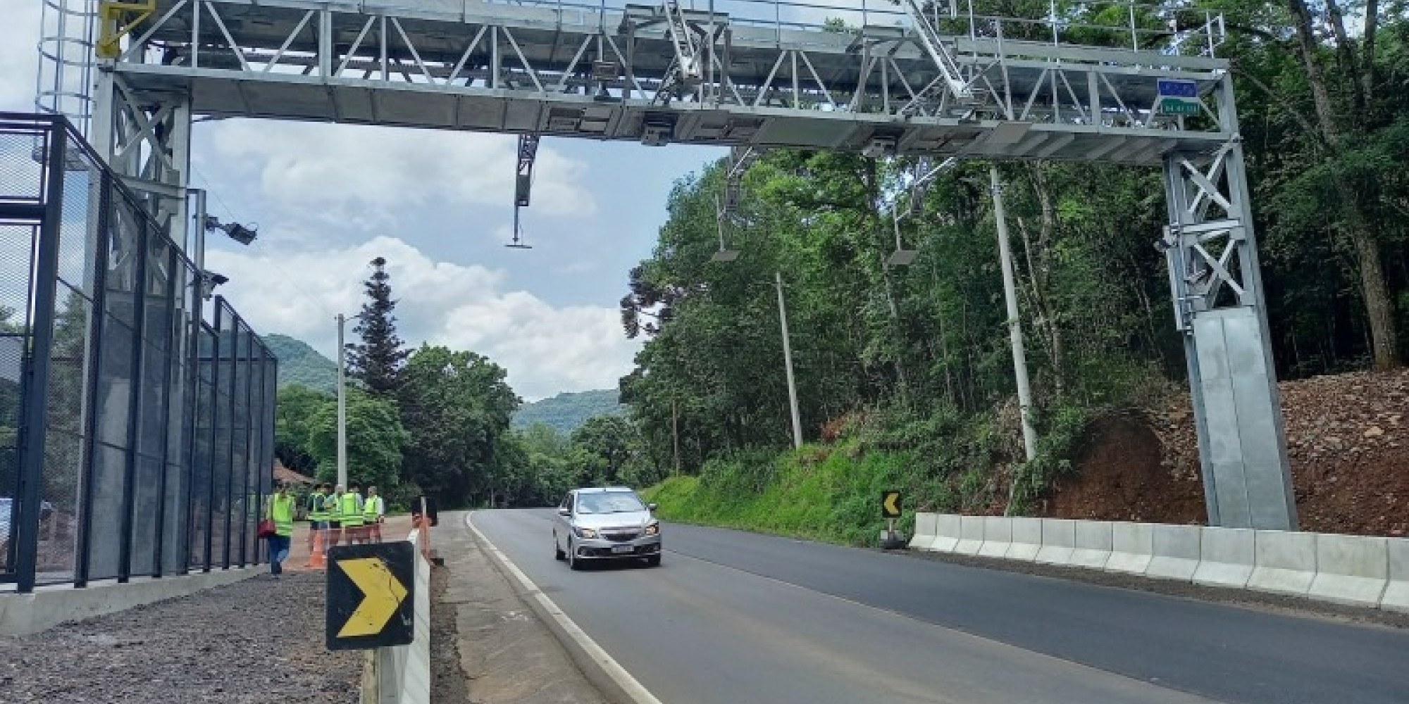 Auditoria indica que tarifa nas rodovias do Vale do Taquari e no Norte do Estado pode cair de R$ 0,19 para R$ 0,17 por quilômetro rodado e também solicita diminuição do aporte estadual; governo mantém previsão de lançar edital em novembro. Auditoria indica que tarifa nas rodovias do Vale do Taquari e no Norte do Estado pode cair de R$ 0,19 para R$ 0,17 por quilômetro rodado e também solicita diminuição do aporte estadual; governo mantém previsão de lançar edital em novembro.