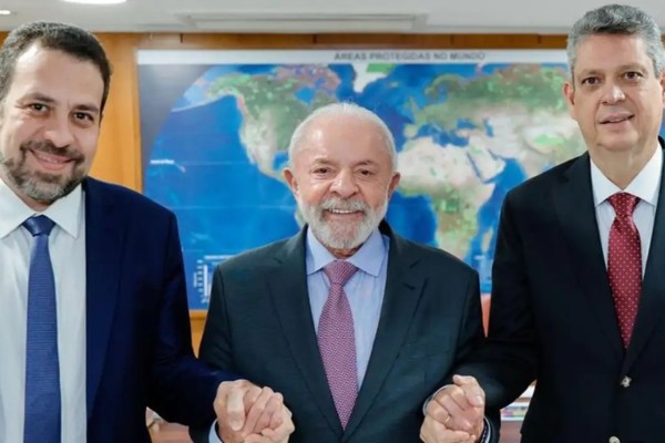 Planalto anunciou a troca, nesta segunda-feira (20), após reunião do deputado federal com o presidente Lula.