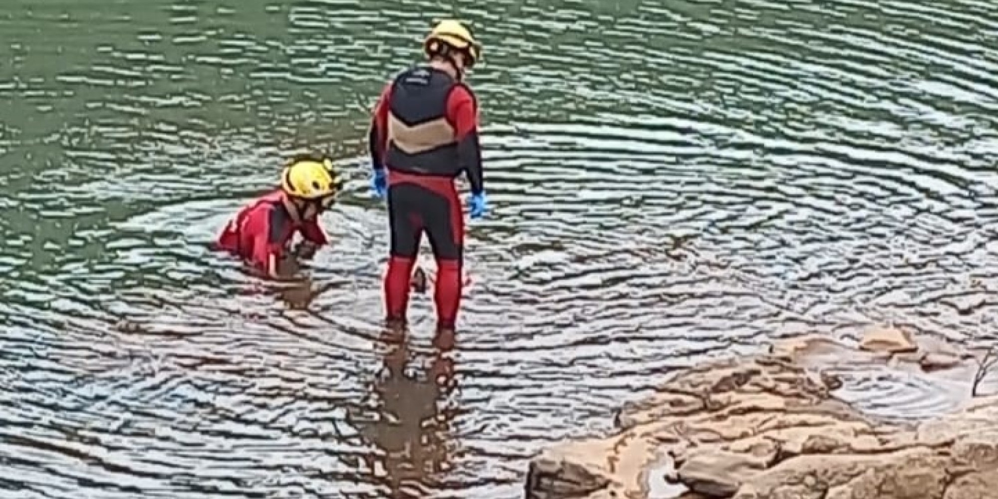 Polícia Civil confirma identidade da vítima como Gilmar Pereira da Silva, de 54 anos, e investiga as circunstâncias da morte ocorrida após uma festa no bairro Jacarezinho.