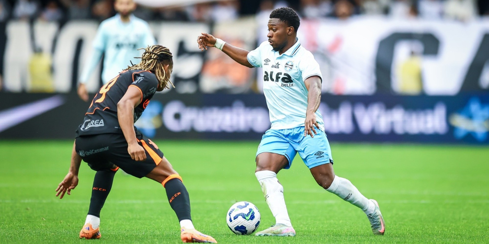 O Tricolor foi superado por 2 a 0 na Neo Química Arena, na tarde deste domingo (2), e segue com 39 pontos na tabela de classificação.