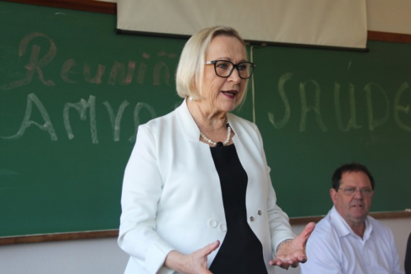 Secretária da Saúde Arita Bergmann