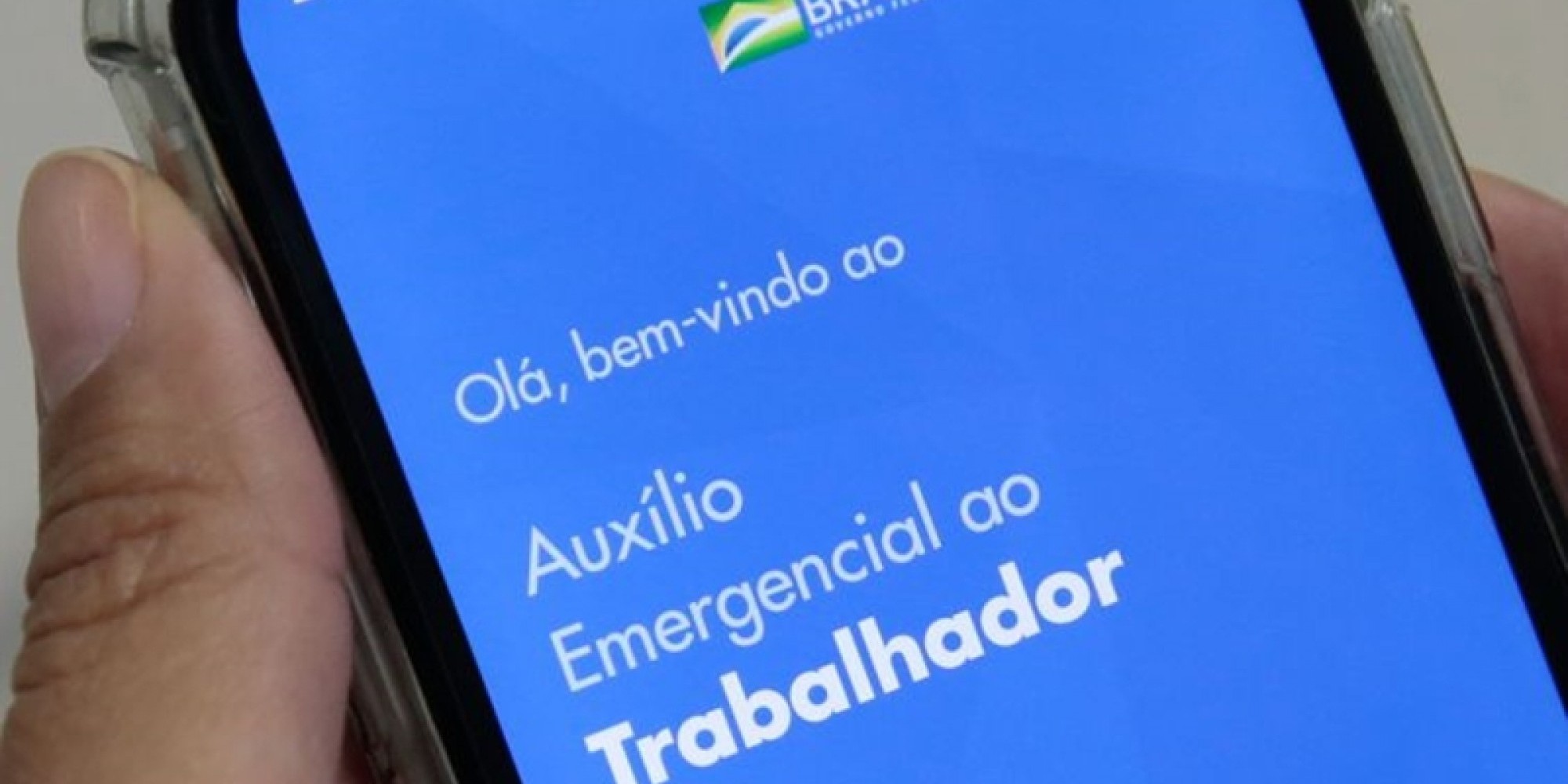 Criado para minimizar os efeitos do distanciamento social em função da Covid-19, o Auxílio Emergencial foi a única renda para 4,4 milhões de famílias em julho Criado para minimizar os efeitos do distanciamento social em função da Covid-19, o Auxílio Emergencial foi a única renda para 4,4 milhões de famílias em julho