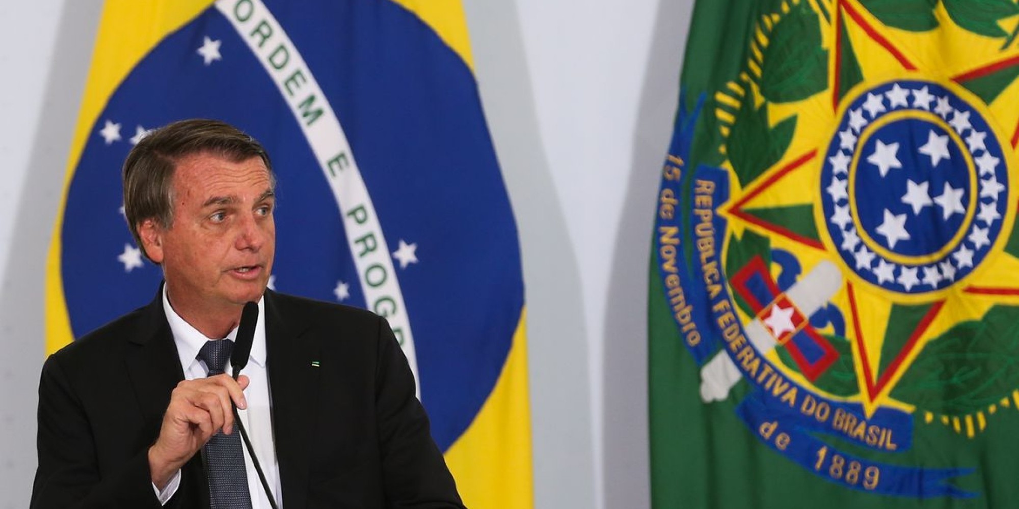 Jair Bolsonaro está internado desde a madrugada desta segunda-feira (3)