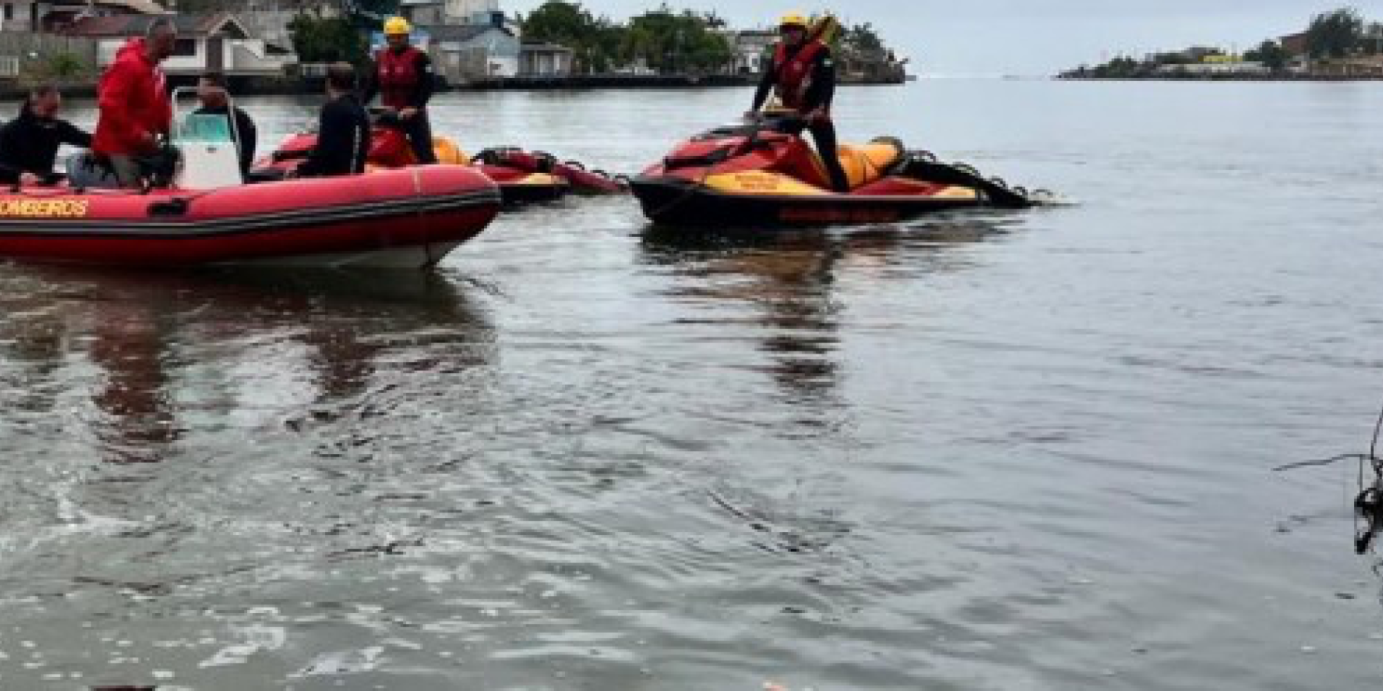 N&iacute;colas Nunes, de 16 anos, desapareceu na tarde de segunda-feira (15); buscas foram retomadas na manh&atilde; desta ter&ccedil;a-feira (16).