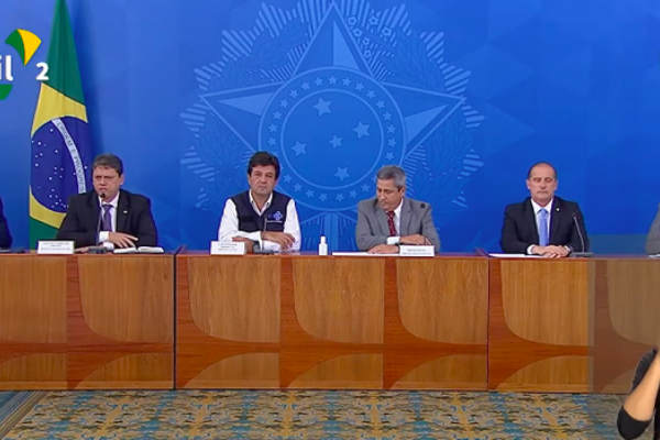 Ministros da Saúde, Cidadania, Advocacia-Geral da União (AGU) e o Chefe do Estado Maior das Forças Armadas anunciaram as ações 