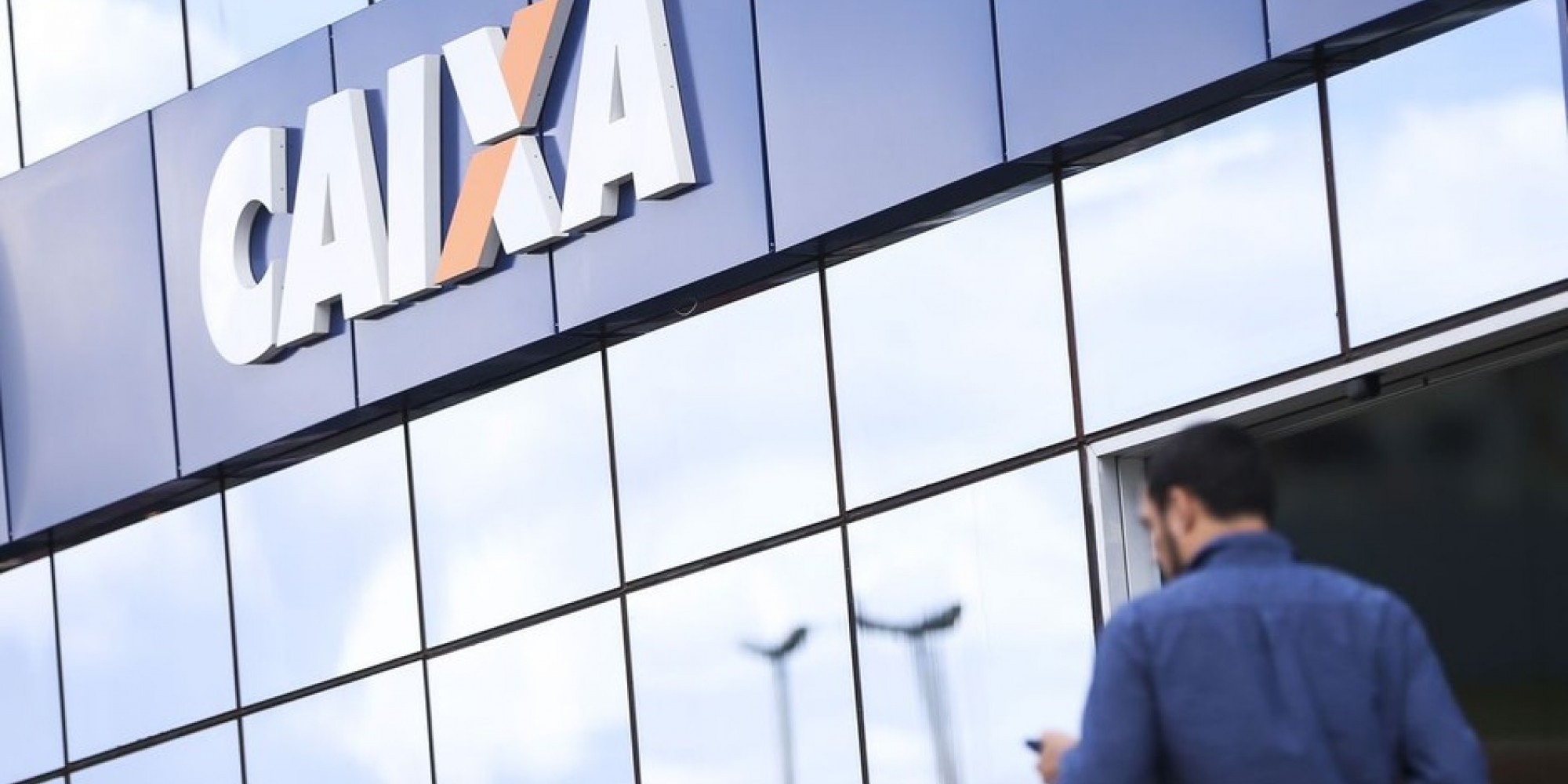  A linha de crédito está disponível para microempresas e empresas de pequeno porte