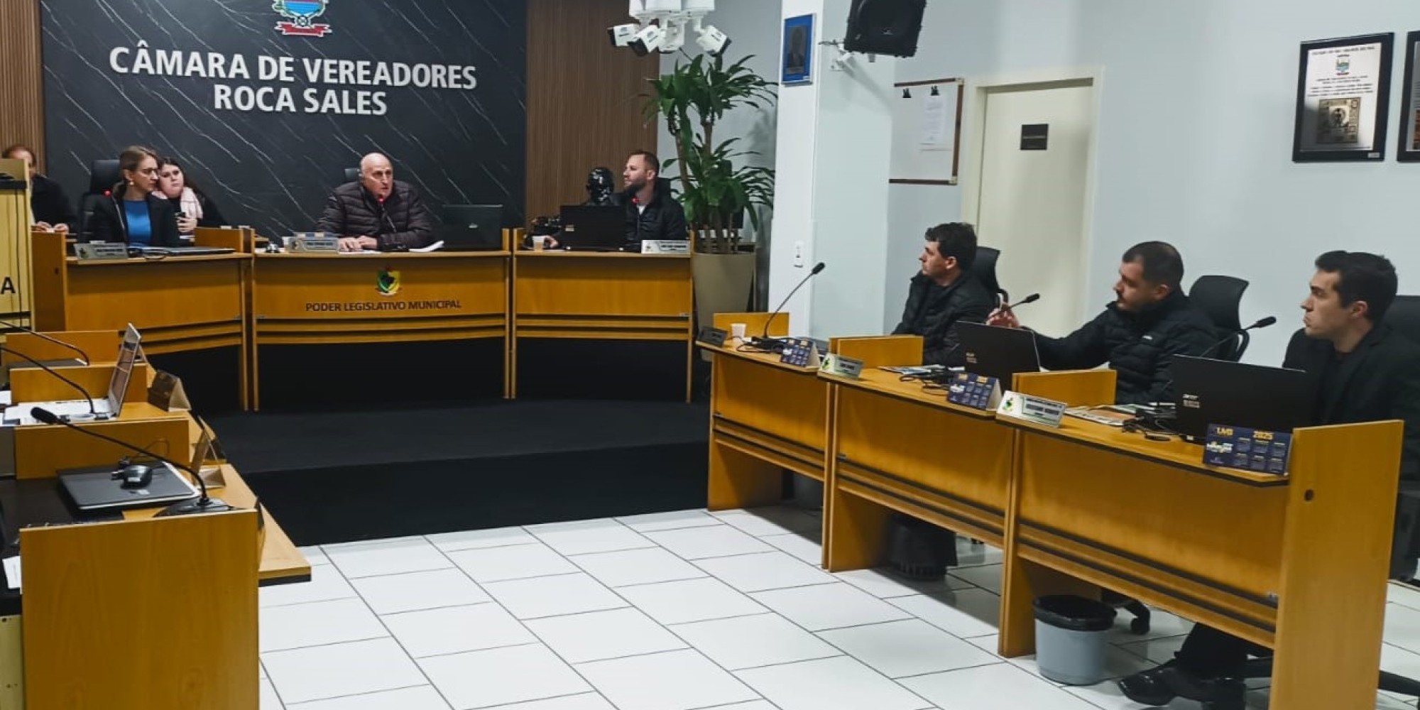 Denúncia sobre possível superfaturamento em contrato para aquisição na área da saúde dominou a sessão da Câmara na noite desta segunda-feira (28).