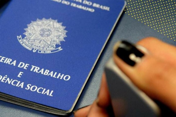  No acumulado de 2021, foi registrado saldo de 659.780 empregos