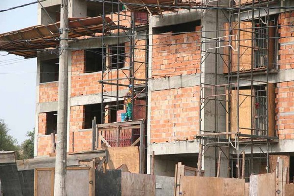 São postos de emprego para comércio, indústria, construção civil e transporte, entre outras áreas