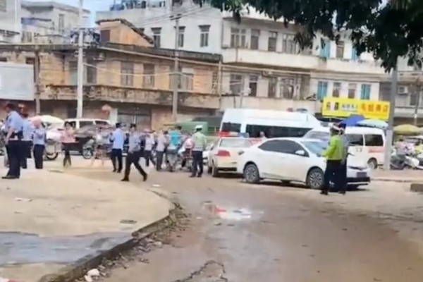 Ataque com faca deixa 6 mortos em jardim de infância na China