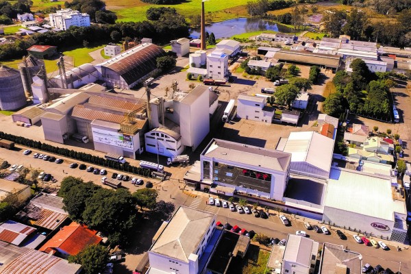 Pela terceira vez consecutiva, Dália recebe Certificado de Uso de Energia Limpa e Renovável