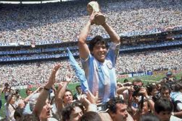 Maradona é o melhor jogador argentino de todos os tempos