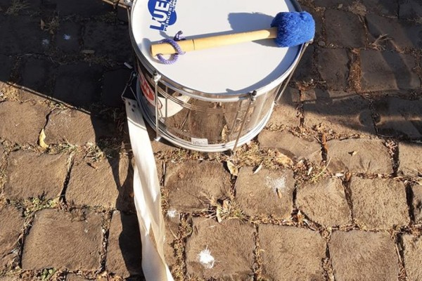 Instrumento era utilizado por vítima de acidente