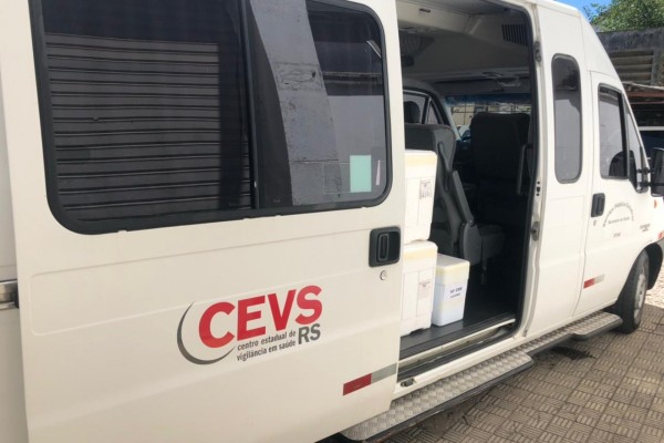 Vacinas chegaram hoje por volta das 11h