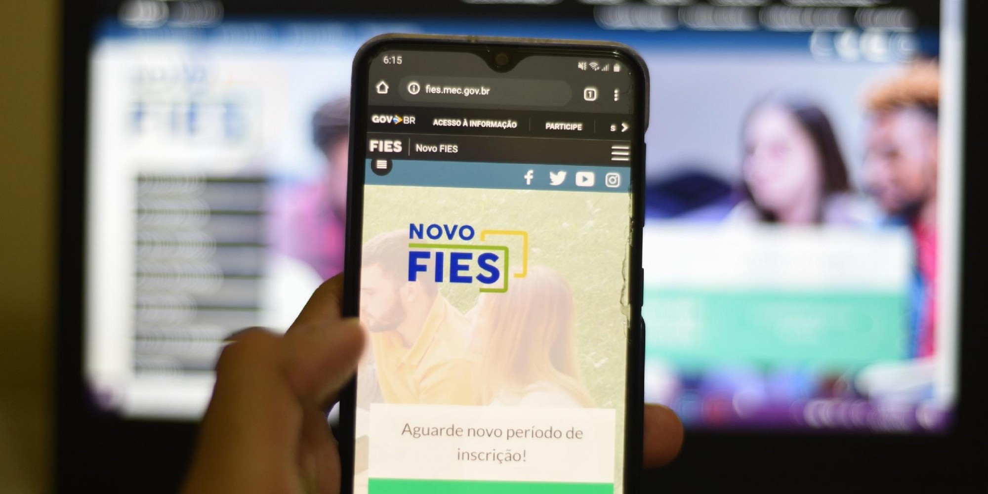Os candidatos deverão se inscrever, exclusivamente, pela página do Fies Os candidatos deverão se inscrever, exclusivamente, pela página do Fies