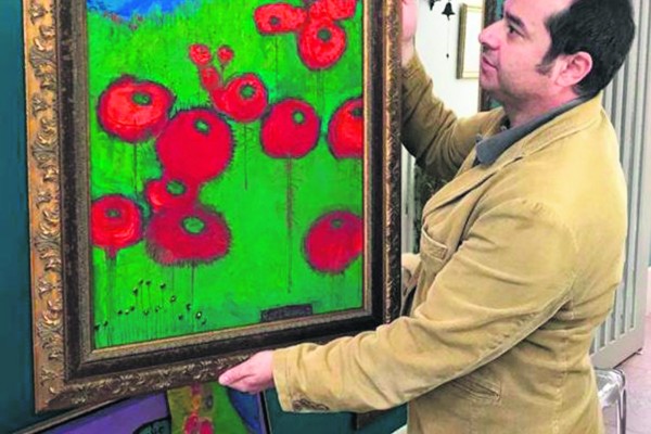Artista presenteará voluntário com obra da sua nova coleção de 2020