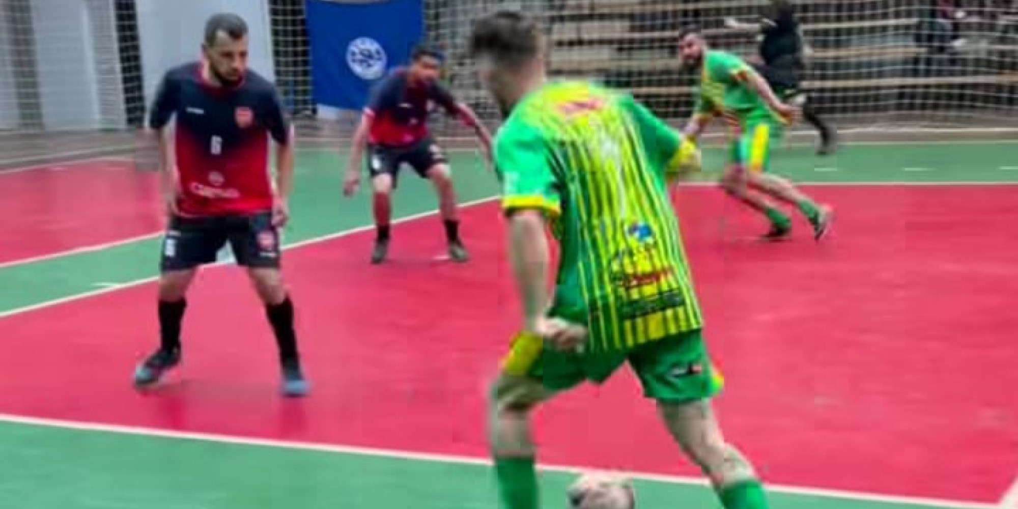 Após os jogos desta terça-feira (19), a categoria Livre segue com a classificação equilibrada, enquanto o Barrense se isolou no Sub-16 e o Costi assumiu a liderança nos Veteranos.