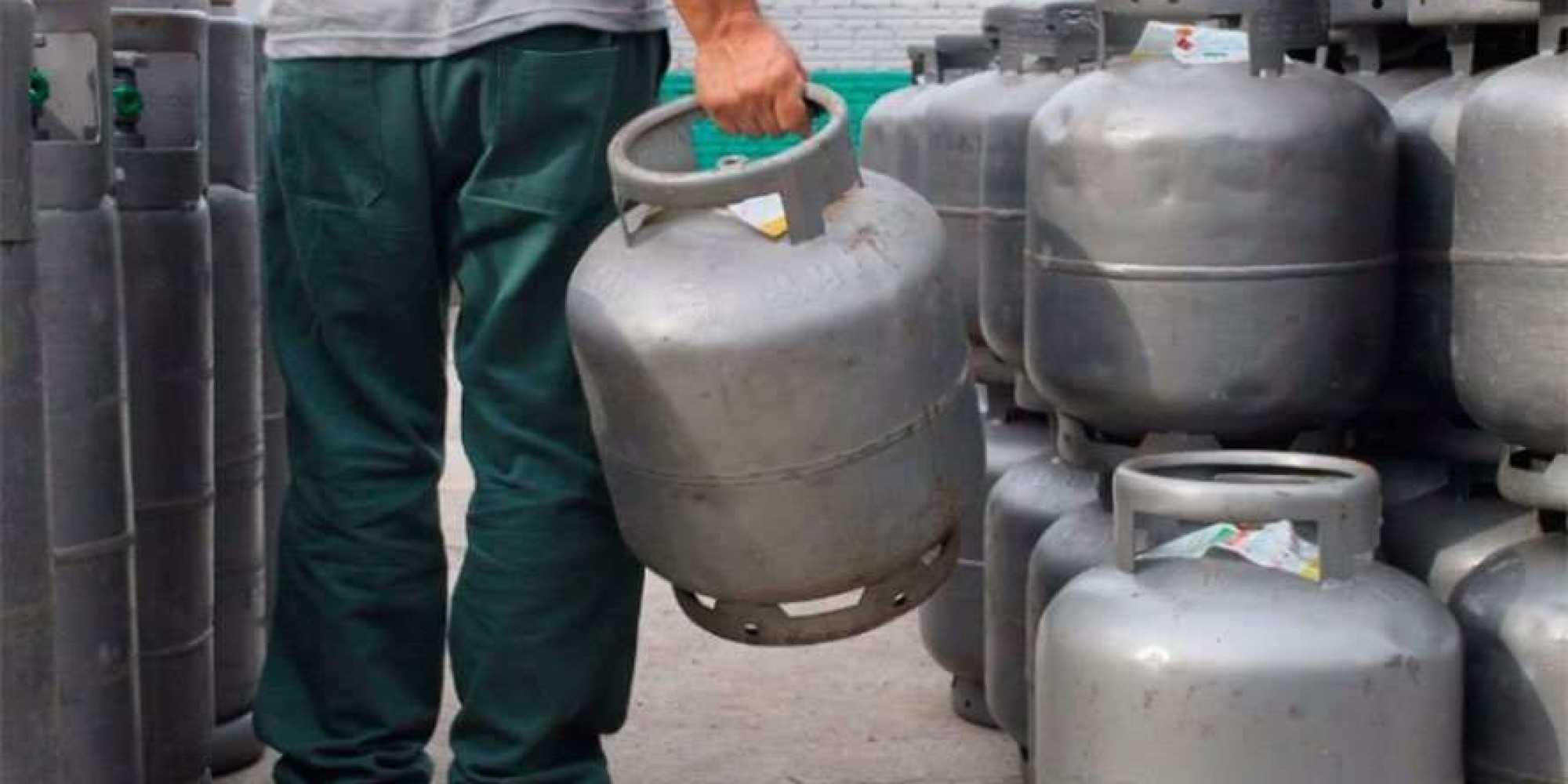 Valor da petroleira irá a R$ 35,98 por 13kg Valor da petroleira irá a R$ 35,98 por 13kg