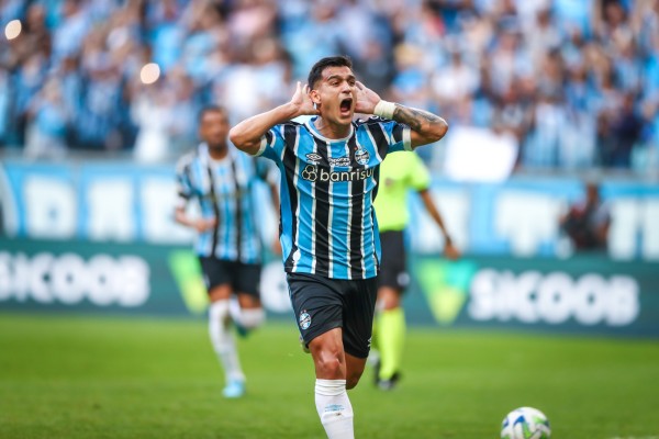 O Tricolor venceu de virada com gols de Cristaldo, de pênalti, Villasanti, Bitello, Suárez e André. Alef Manga marcou para o Coxa.