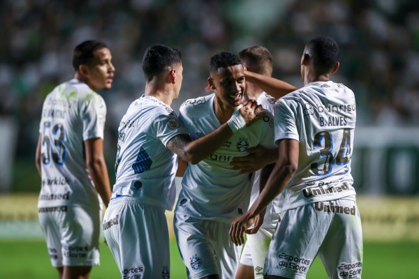 André Henrique marcou para o Tricolor nos acréscimos do segundo tempo.