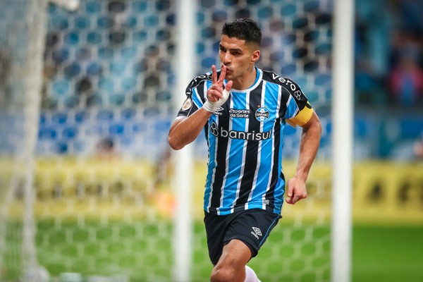 Danilo Avelar abriu o placar para os visitantes, mas Bitello, Villasanti e Suárez viraram para o Tricolor.