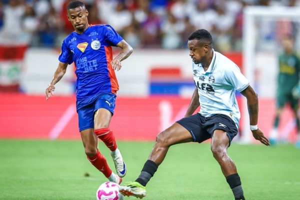 Time de Mano Menezes sofreu derrota por 4 a 0 na Arena Fonte Nova e continua com 36 pontos, agora ocupando a 12ª colocação.