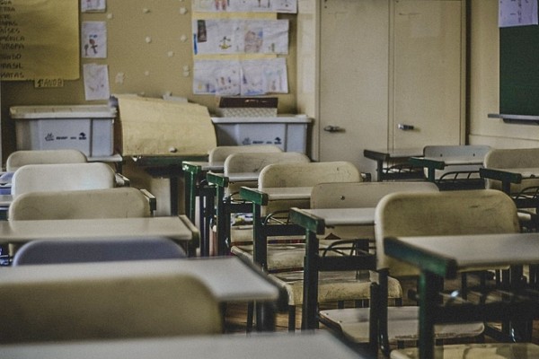 Suspensão das aulas havia sido comunicada na quarta-feira 