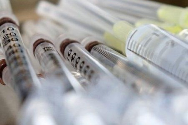  O material se somará às 4,5 milhões de seringas em estoque no Estado