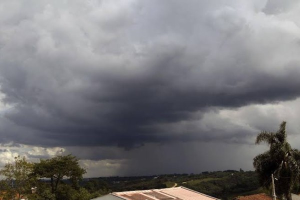 Chuva e possíveis temporais marcam a quinta-feira no RS