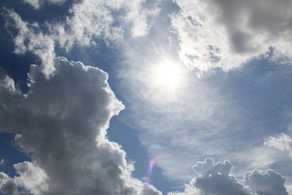 Sexta terá calor atípico para o mês 