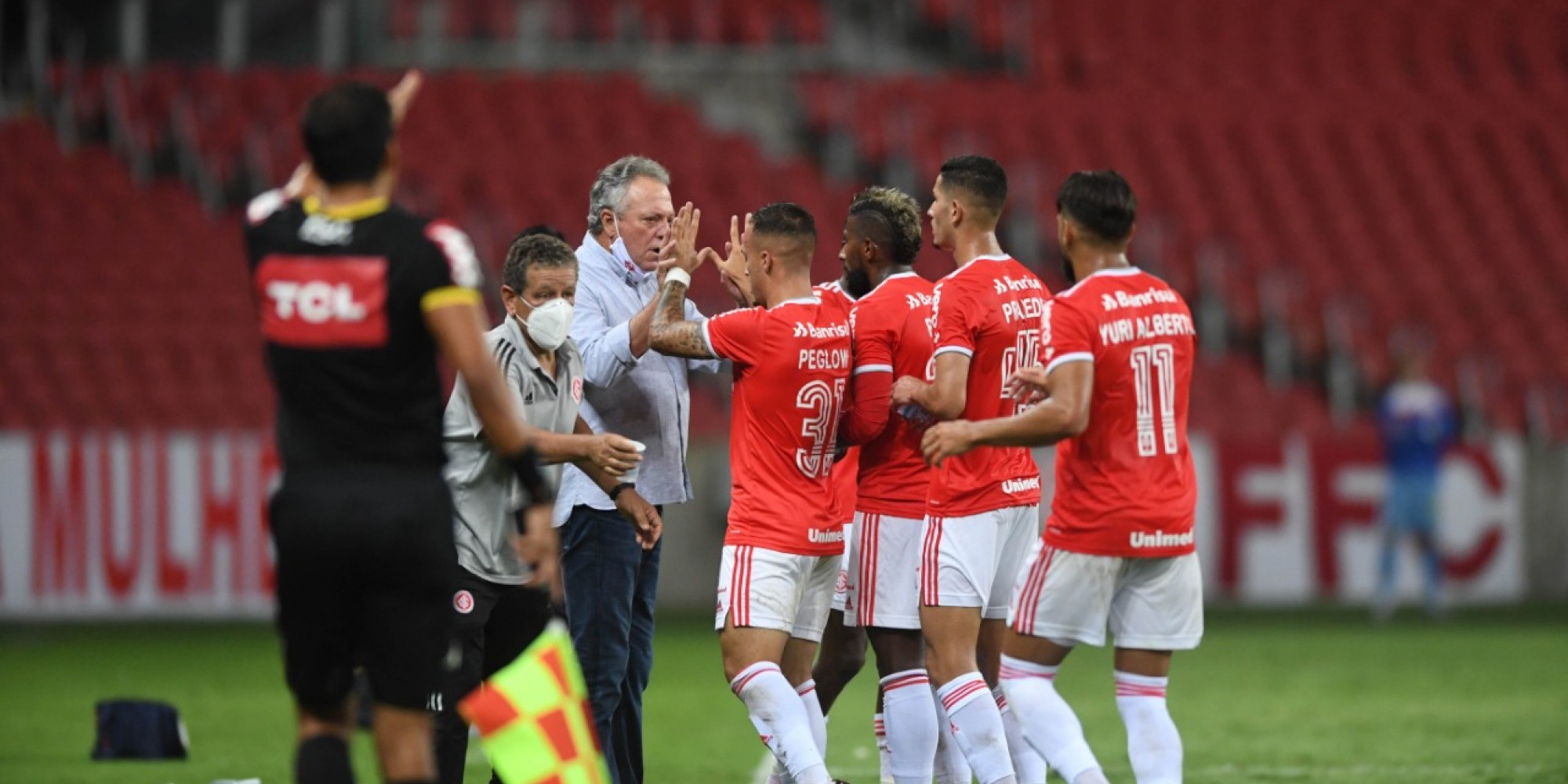 Colorado venceu a 6ª consecutiva Colorado venceu a 6ª consecutiva
