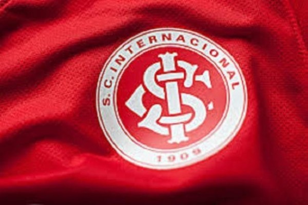 Colorados de Encantado promovem ação em benefício do HBST  