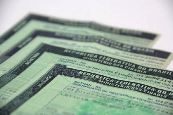 Penúltimo dia para parcelar ou quitar com desconto o IPVA