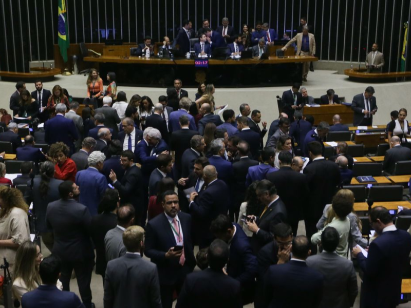 Proposta precisa agora ser votada no Senado.