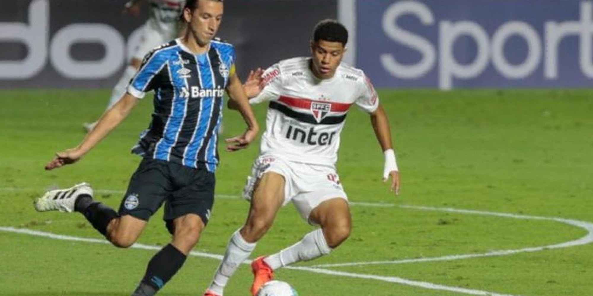 Grêmio e São Paulo não saíram do 0 a 0 Grêmio e São Paulo não saíram do 0 a 0