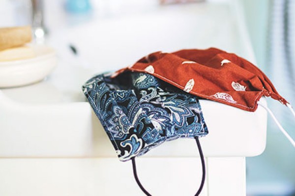  Máscaras de tecido devem ser lavadas corretamente