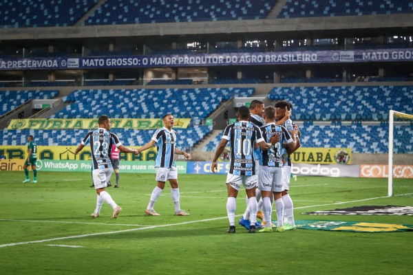Grêmio chegou aos 13 pontos 