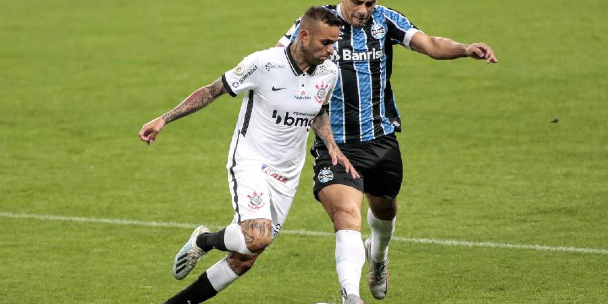Grêmio chegou a ter dois jogadores a mais que o Timão Grêmio chegou a ter dois jogadores a mais que o Timão