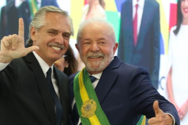 Lula estreará a sua agenda internacional com viagem à Argentina
