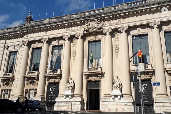 Serão quitados os contracheques do Poder Executivo com valor líquido até R$ 2,2 mil