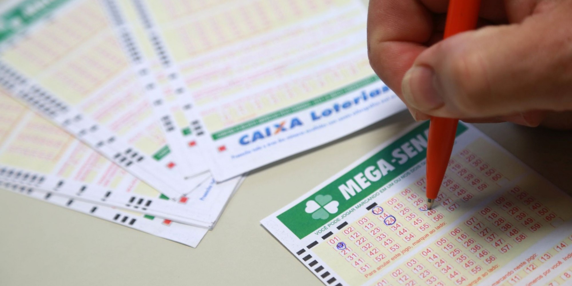Serão realizados três sorteios da Mega-Sena nesta semana 