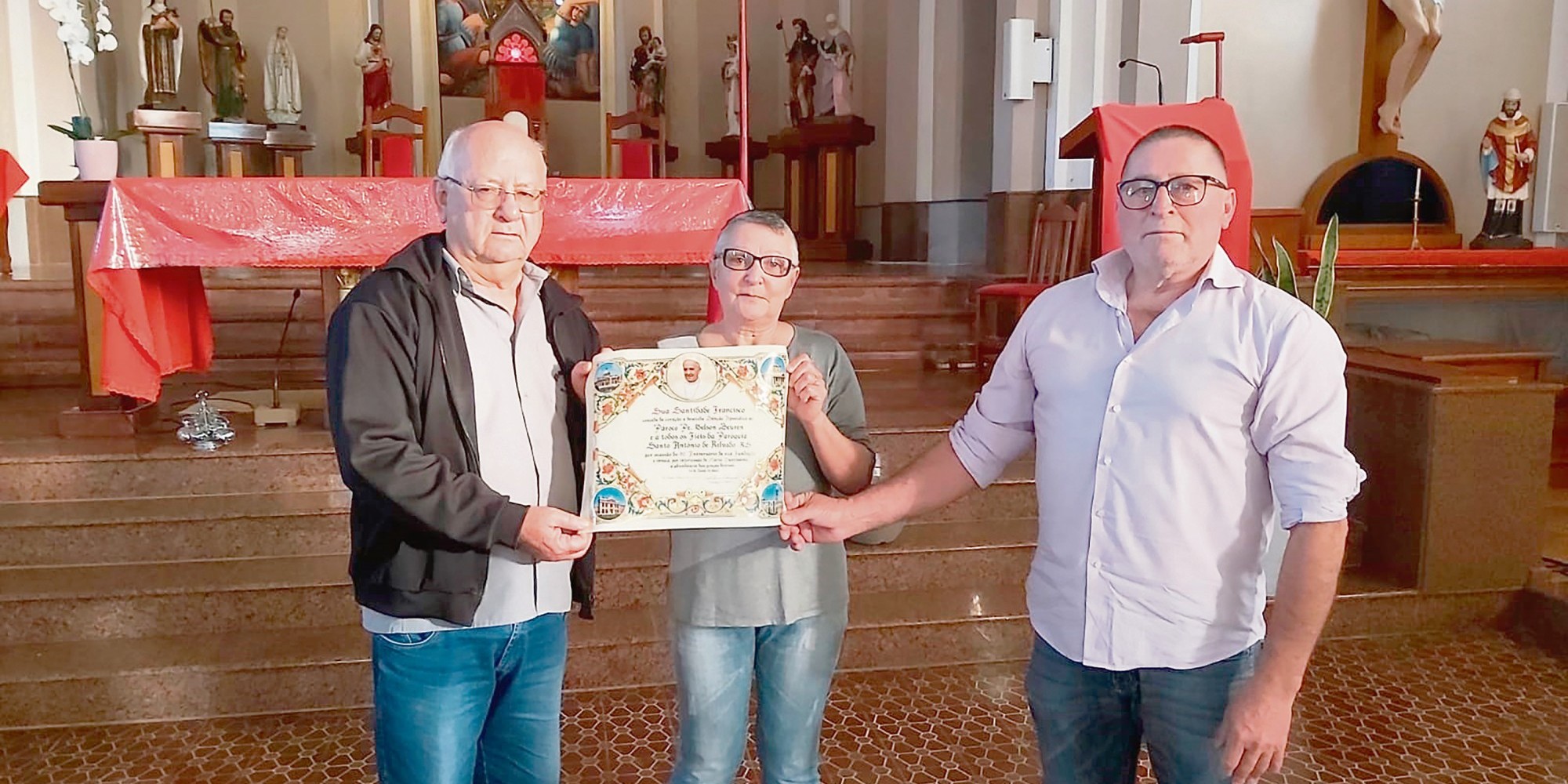 Com as bênçãos do Papa Francisco 