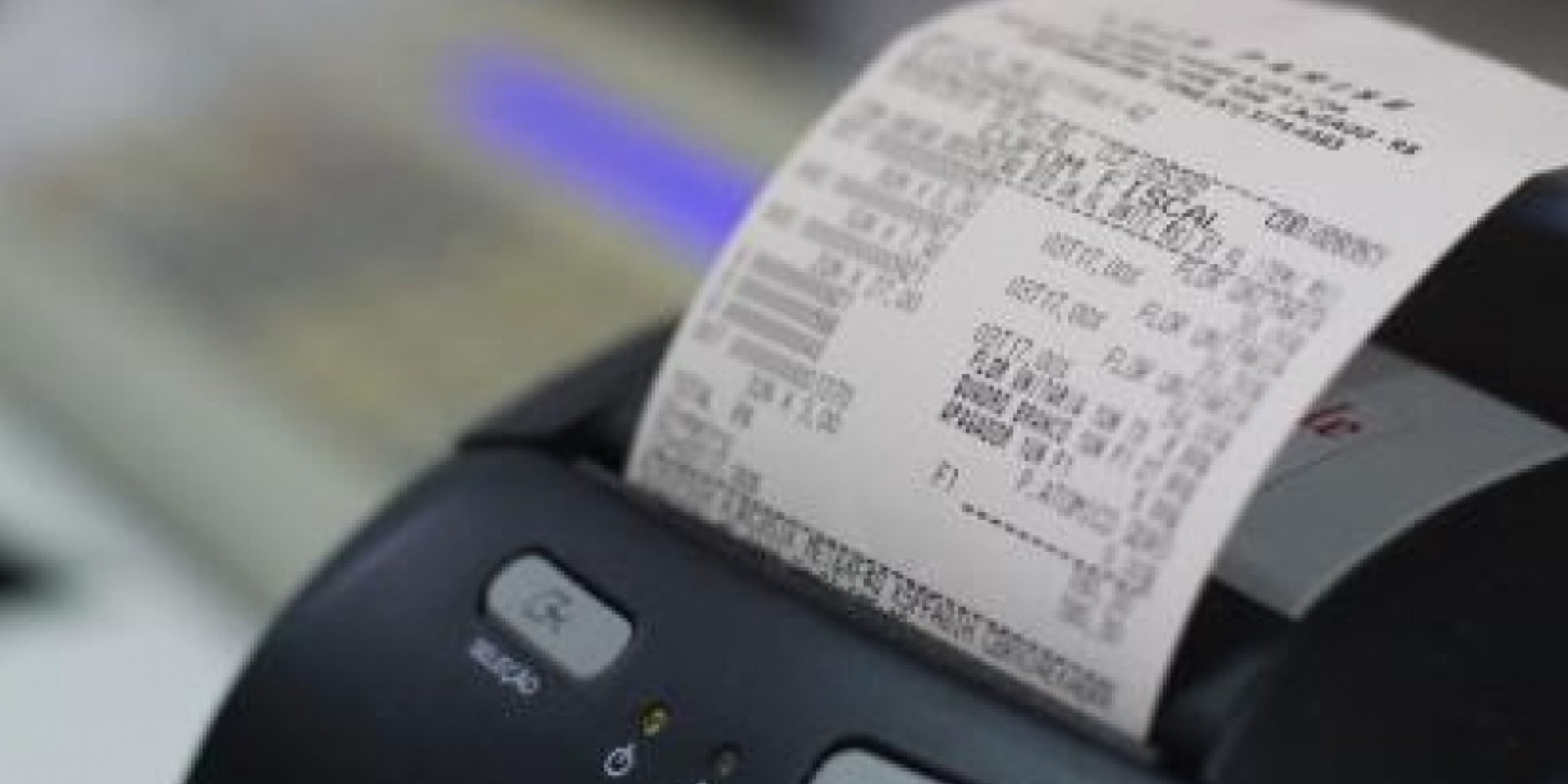 Mais R$ 1,8 milhão de pessoas estão cadastradas no programa Mais R$ 1,8 milhão de pessoas estão cadastradas no programa