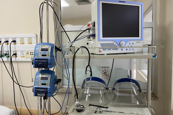 Esses respiradores serão usados na beira de leito em substituição a equipamentos que foram locados pelo Estado