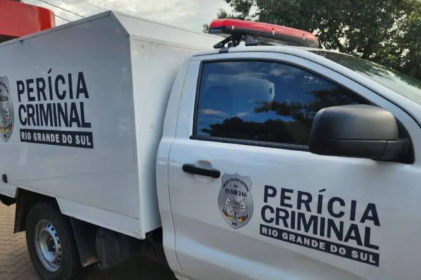 Segundo a Brigada Militar, o corpo foi encontrado por um funcionário de uma pedreira por volta das 7h desta segunda-feira (20).
