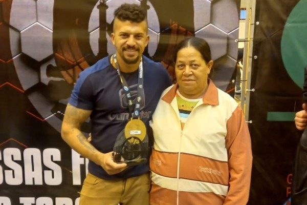 Josué Zavaschi, também conhecido como Polaquinho, também levou o prêmio de terceiro melhor competidor do torneio geral.