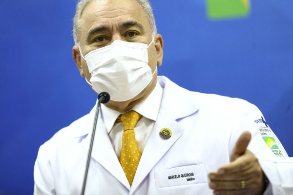 Nova cepa combina características da Delta e da Ômicron