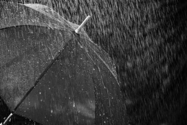 Frente fria provoca chuva na terça-feira