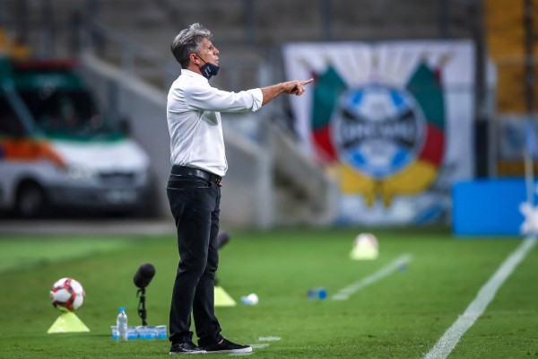 Renato permanece no tricolor gaúcho 